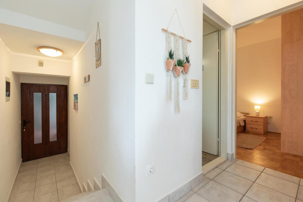Apartment Laura Punat Exteriér fotografie